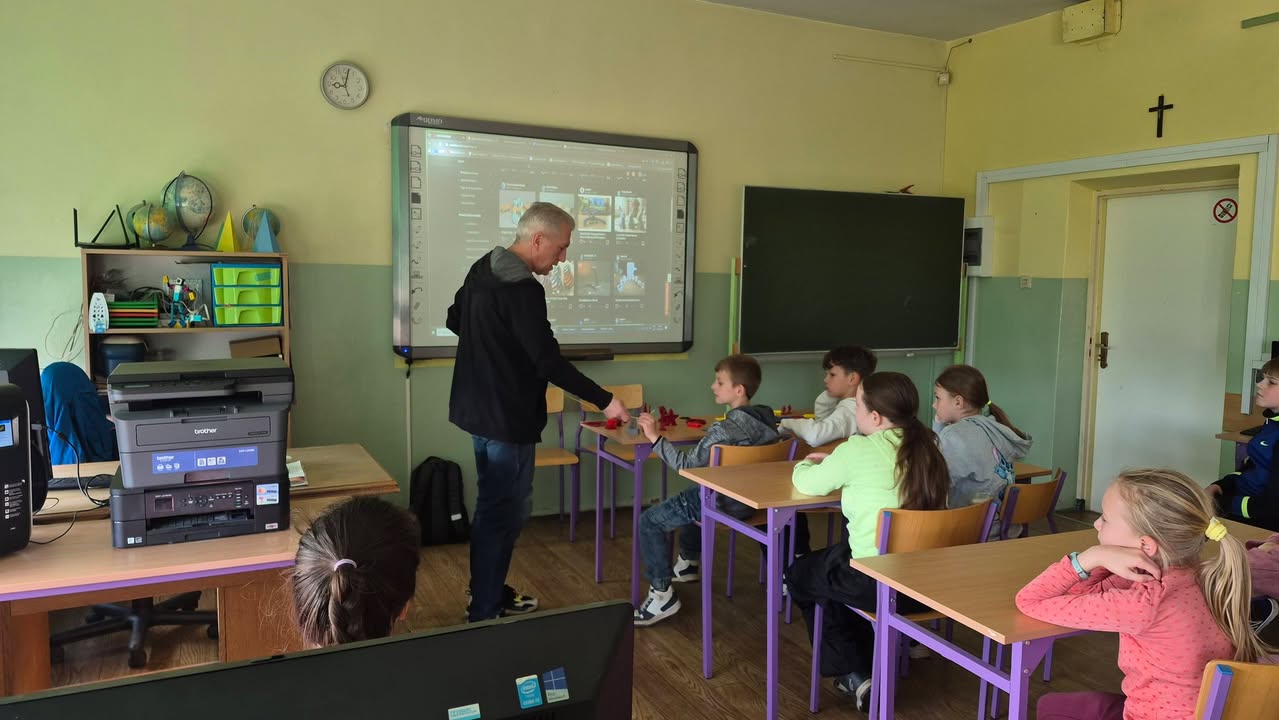 Szkoła Podstawowa nr 2 im. Jana Pawła II w Piechowicach