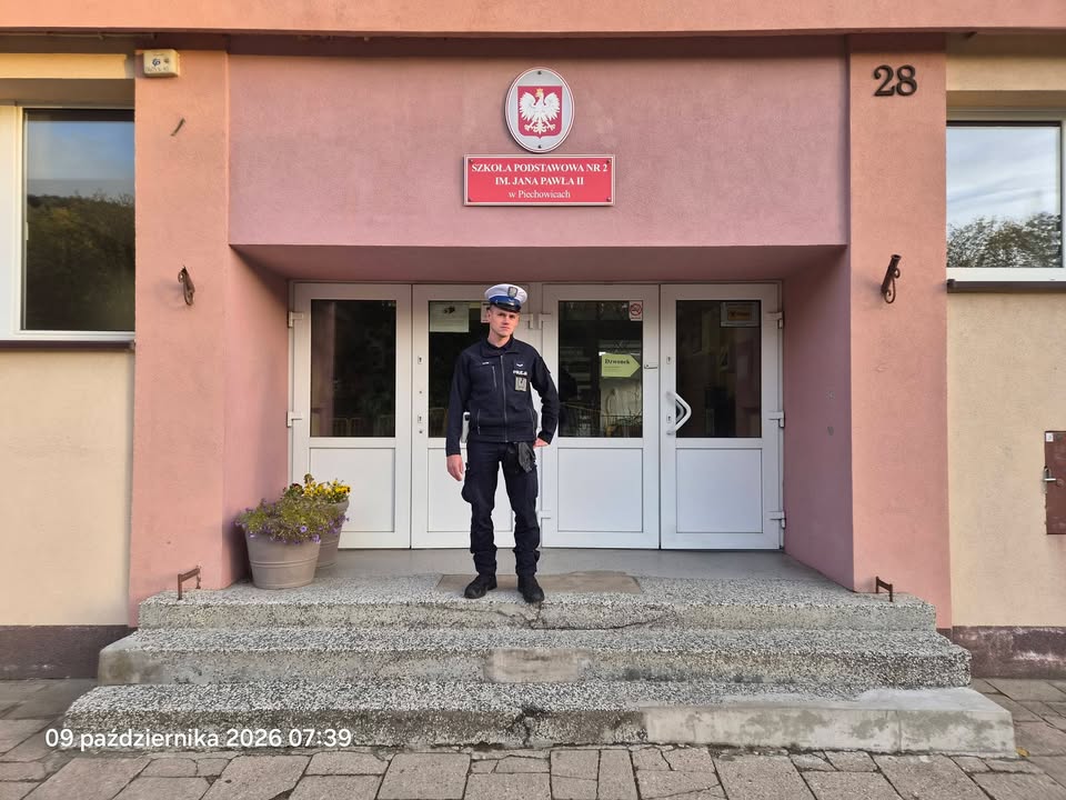 Szkoła Podstawowa nr 2 im. Jana Pawła II w Piechowicach